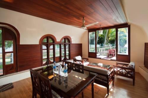 Aqua Jumbo Houseboats Hotel Kumarakom Exterior foto